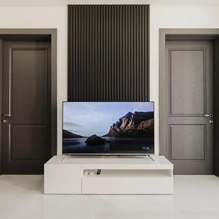 Stunning 2bed In Spb By Homely *