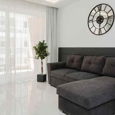 Stunning 2bed In Spb By Homely! Lägenhet St. Paul's Bay