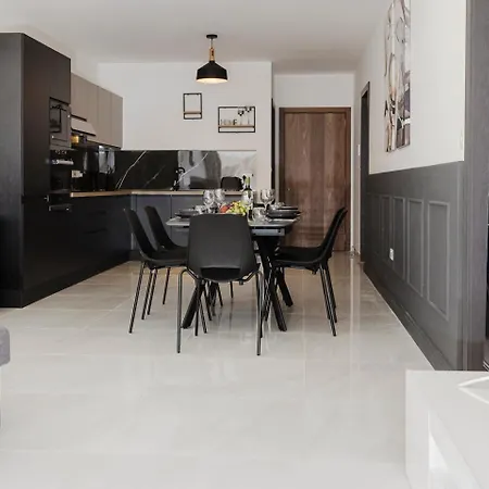 Stunning 2bed In Spb By Homely