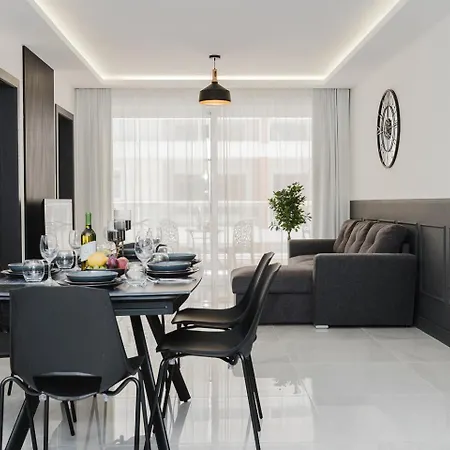 Stunning 2bed In Spb By Homely!