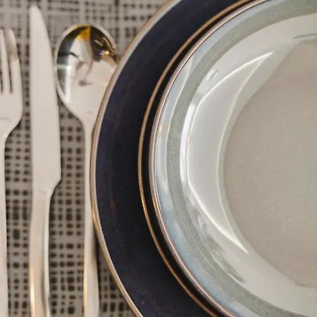 Lejlighed Stunning 2bed In Spb By Homely!