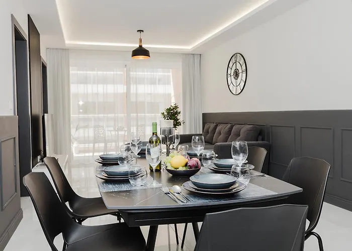 Stunning 2bed In Spb By Homely! アパート セント・ポールズ・ベイ