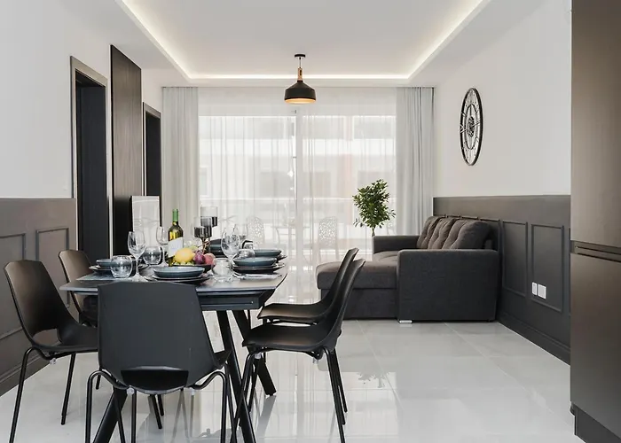 Stunning 2bed In Spb By Homely!