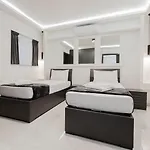 Stunning 2bed In Spb By Homely! セント・ポールズ・ベイ
