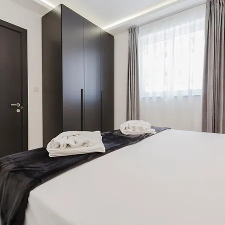 Stunning 2bed In Spb By Homely *